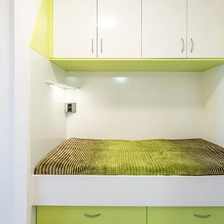 Haus Nautic, 402 Apartment